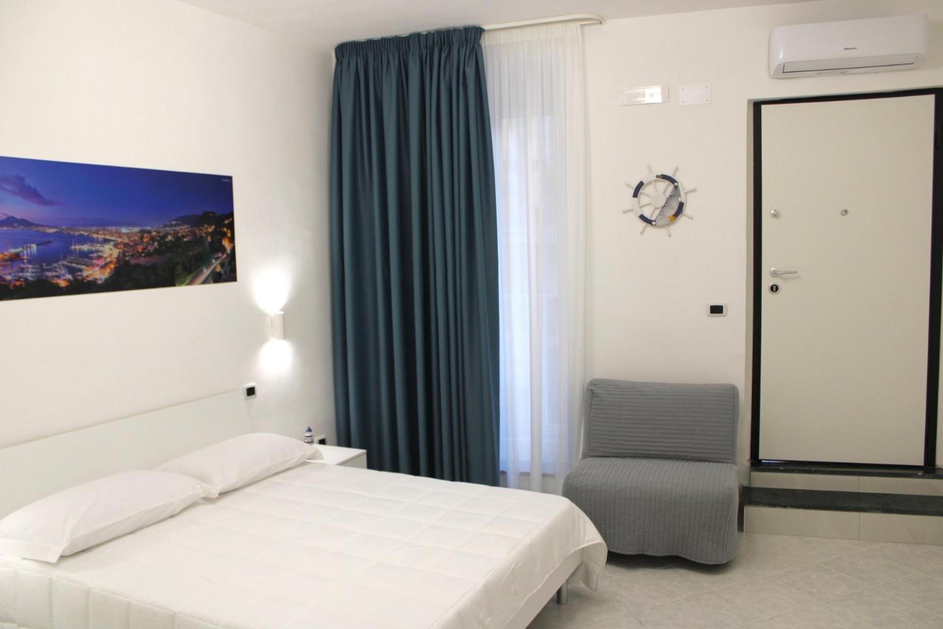 Bed and Breakfast Francesco House à Castellammare di Stabia Extérieur photo